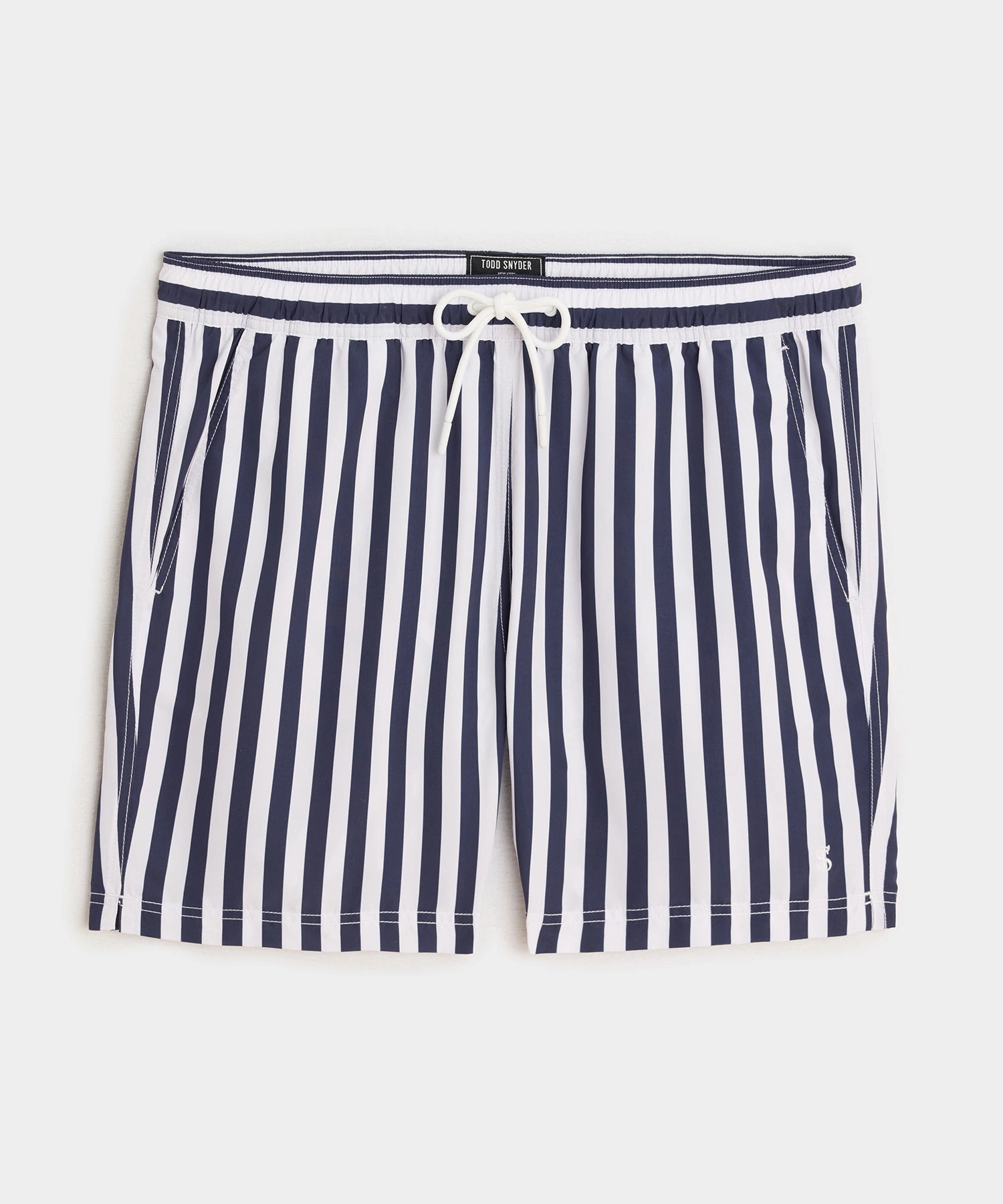 Montauk 5: L'estate in un costume da bagno, libertà e stile senza compromessi.